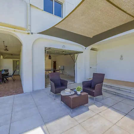 Alfarrobeira By Villa