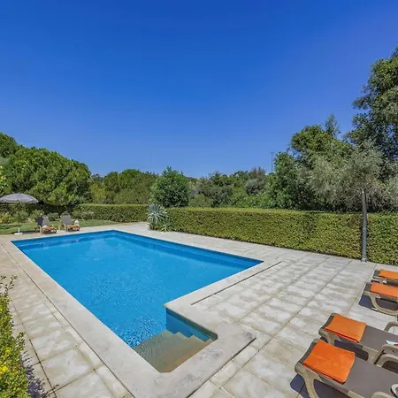 Alfarrobeira By Villa